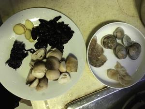 草菇蛤蜊汤（夏天常吃）的做法 步骤3