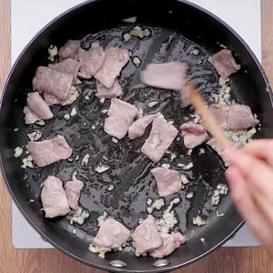 腐乳花菜肉片的做法 步骤3