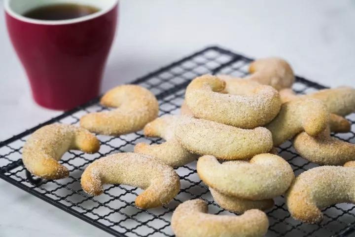 烘焙地球村——德式榛子牛角饼干的做法