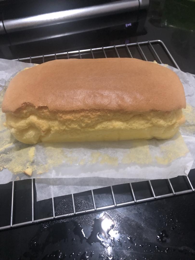 堪比柯基屁股
爆浆芝士🧀古早蛋糕