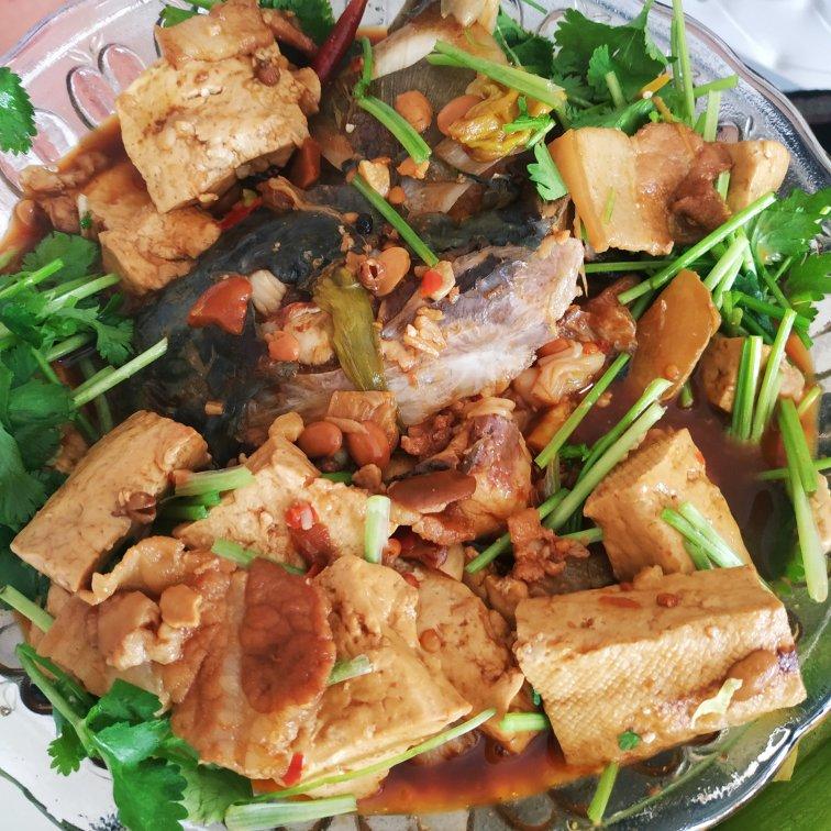 鱼头泡饼 炖鱼头（家庭版旺顺阁）