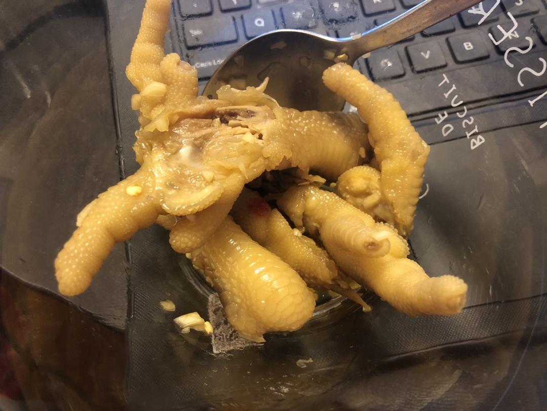 香辣蒜香凉拌爽脆鸡脚