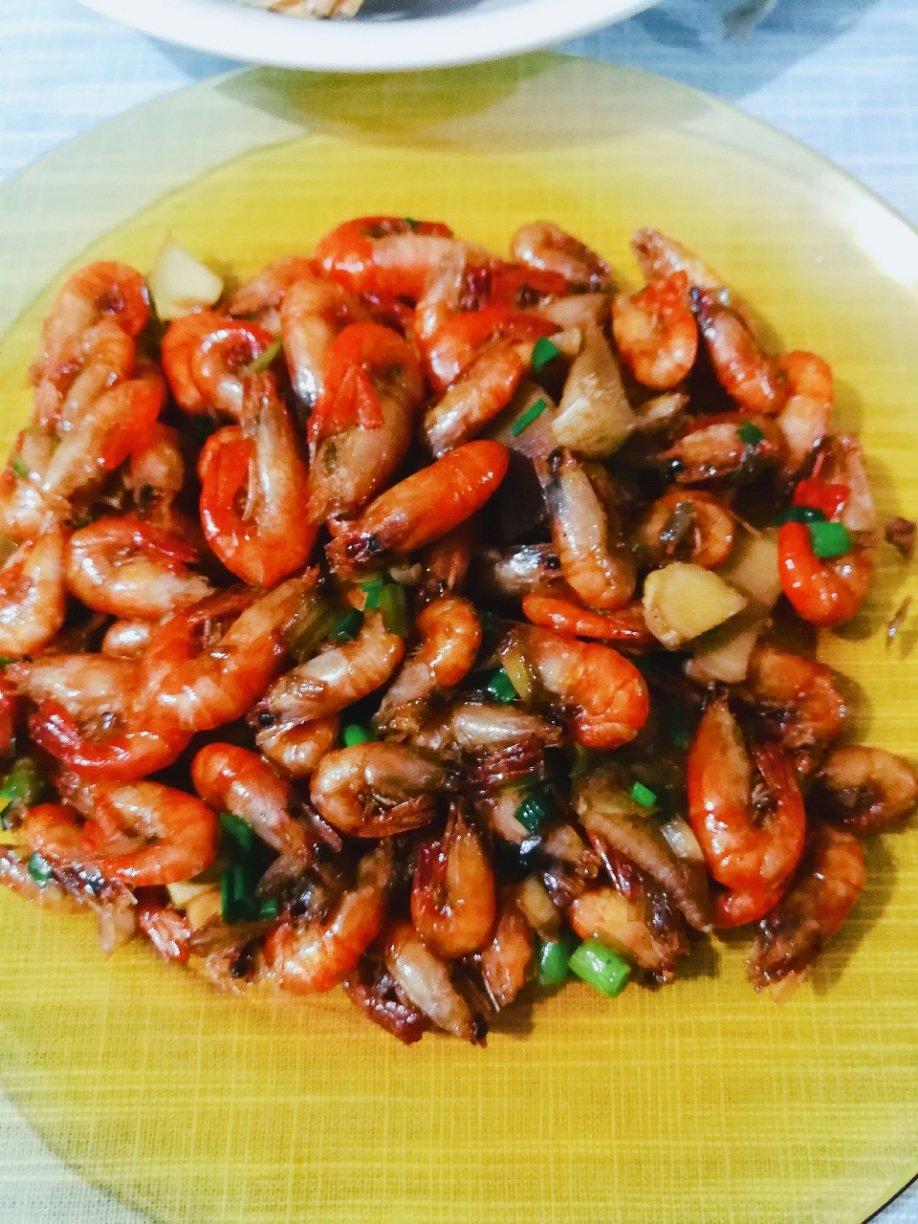 壳都能吃的【油爆虾】