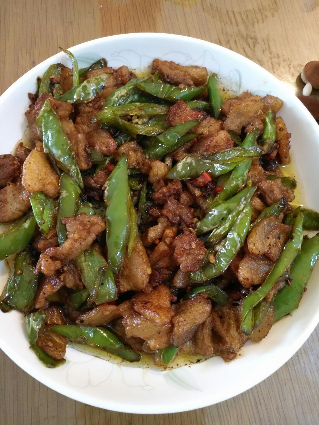 农家小炒肉【记忆中勾魂的油汤】