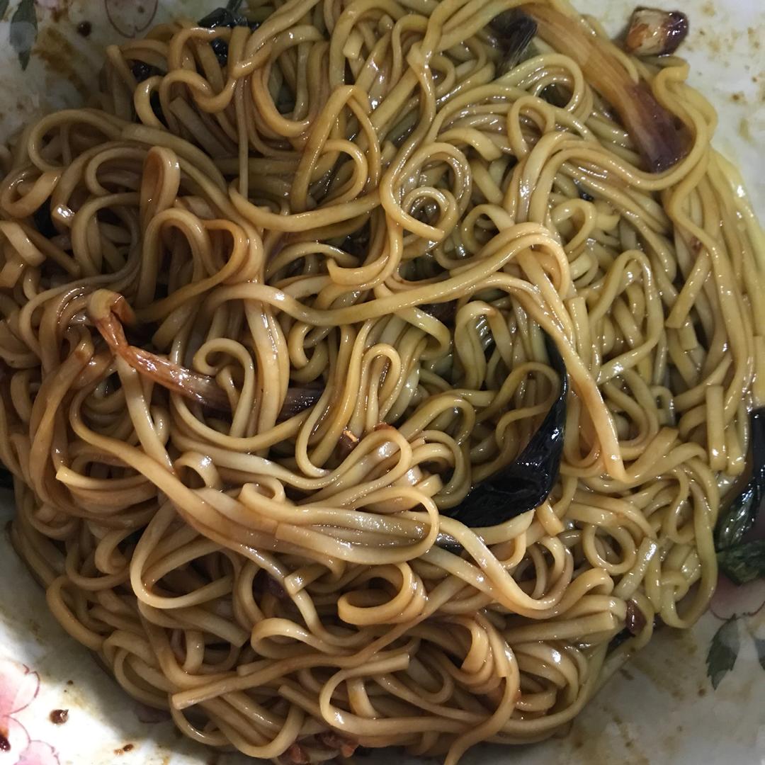 10分钟搞定的一碗葱油拌面
