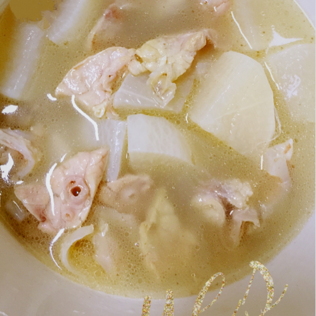 花语幸福做的白萝卜猪肺汤--松下sr-any151-p ih变频电饭煲