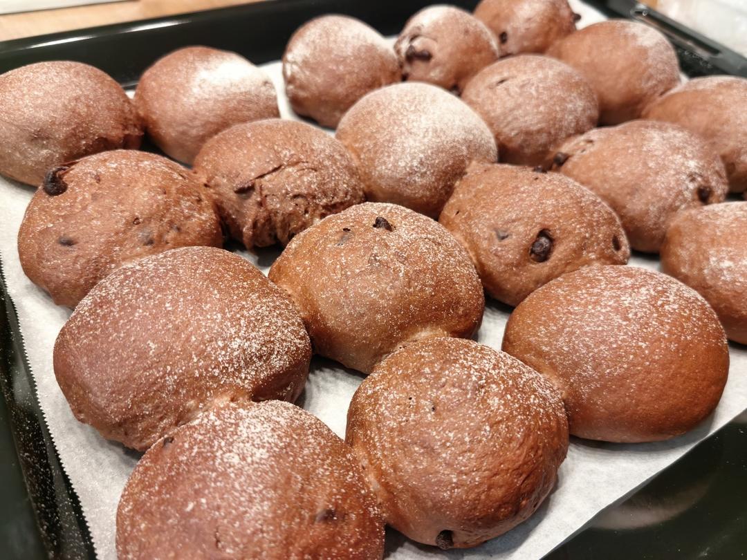 双重巧克力爆浆小餐包