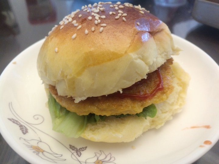 肯德基早餐汉堡轻松在家做 ---『玉米鸡肉汉堡包』