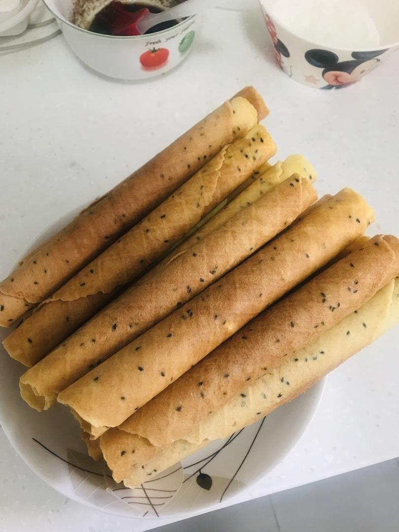 芝麻香酥蛋卷（视频食谱）