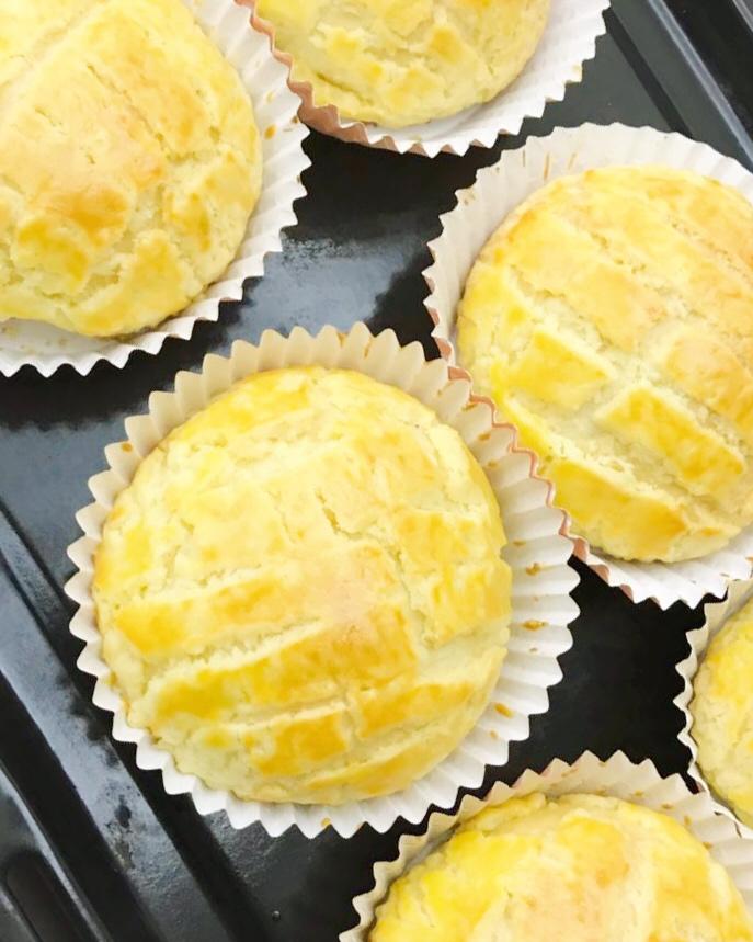 好吃到炸裂的港式菠萝包（附带制作酥皮的小视频）