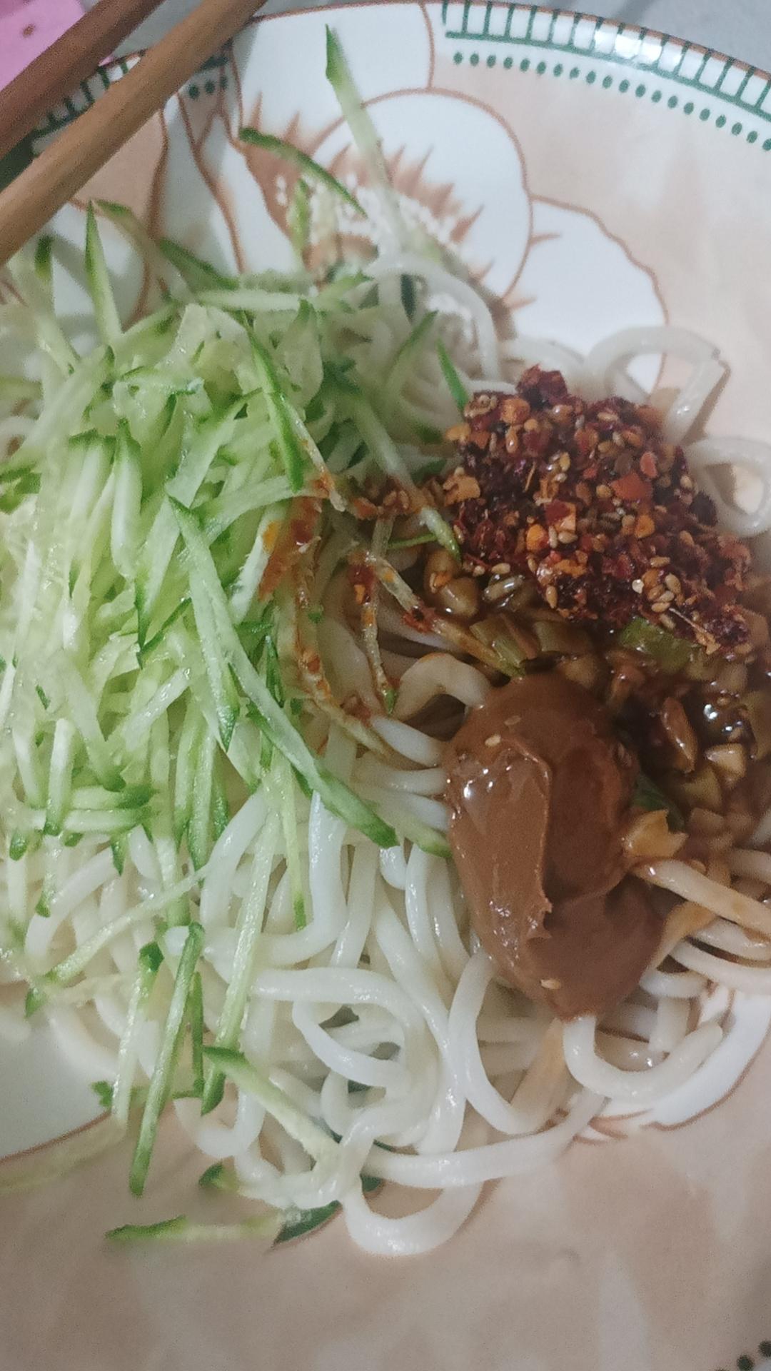 家庭版麻酱凉面