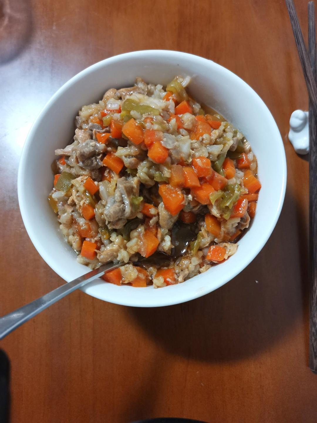 快手减脂｜轻盈三文鱼焖饭