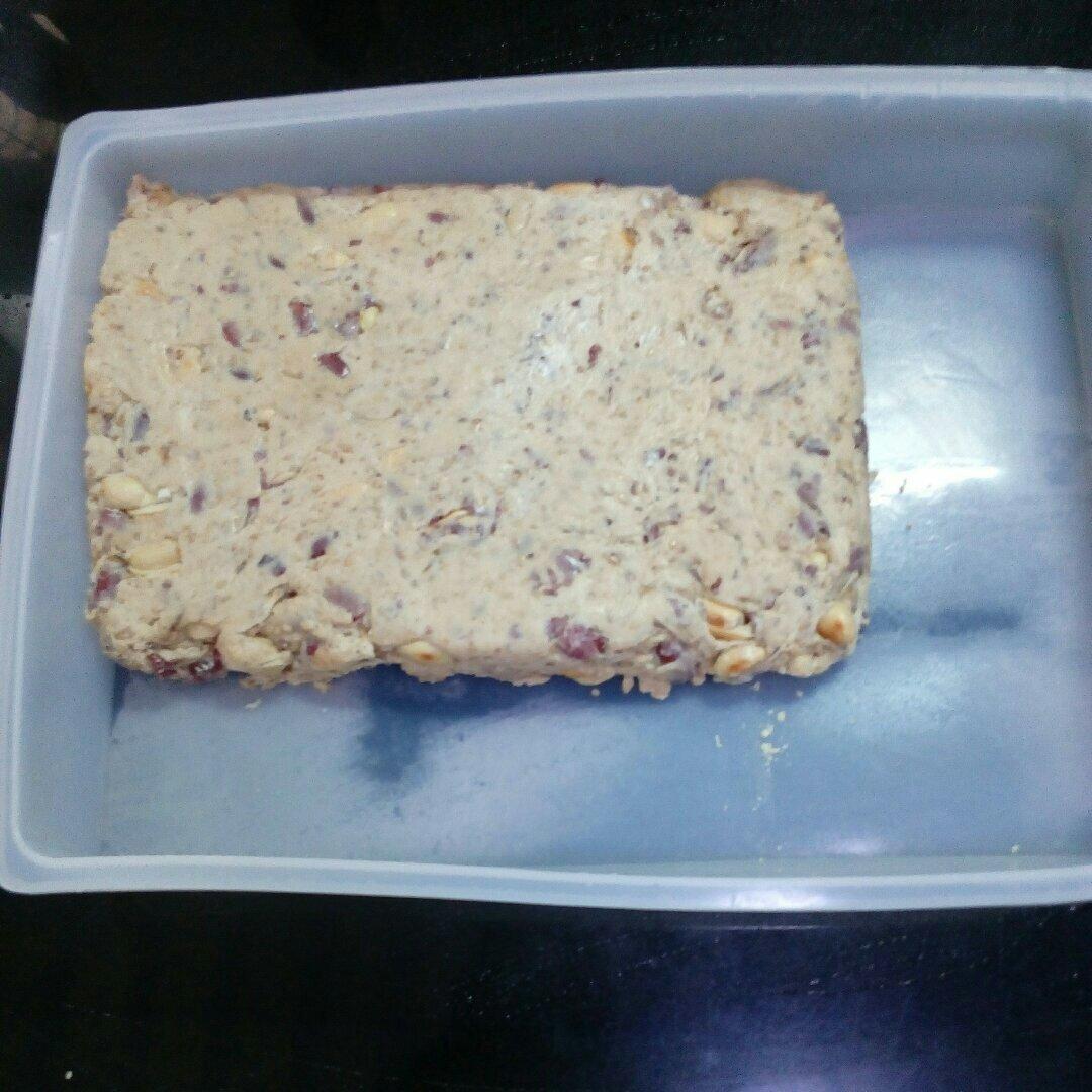 黑芝麻花生牛轧糖