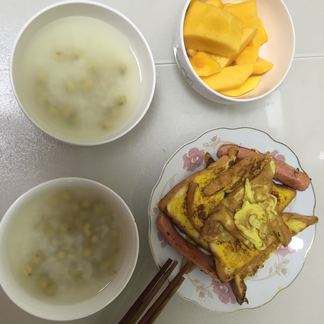 煎鸡蛋吐司