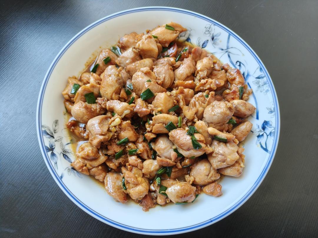 小炒鸡腿丁