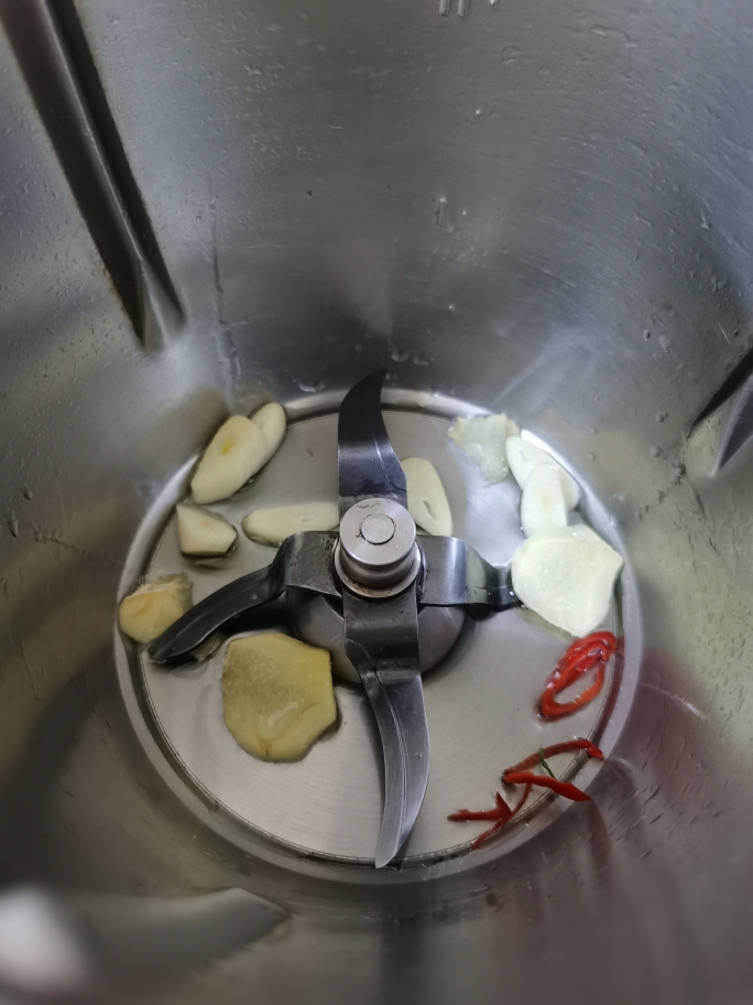 豆腐蟹煲的做法 步骤1