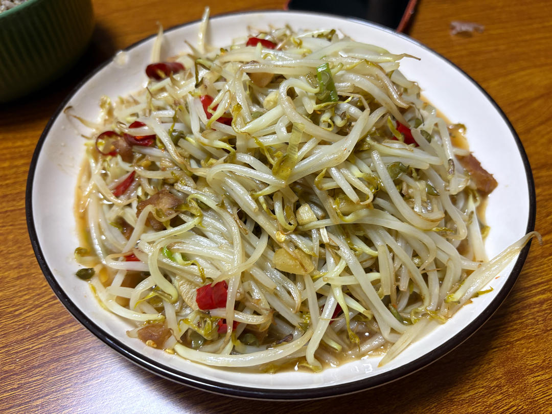 肉末炒豆芽