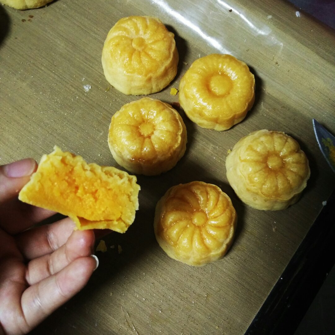 流沙馅月饼（接近香港美心流沙月饼）