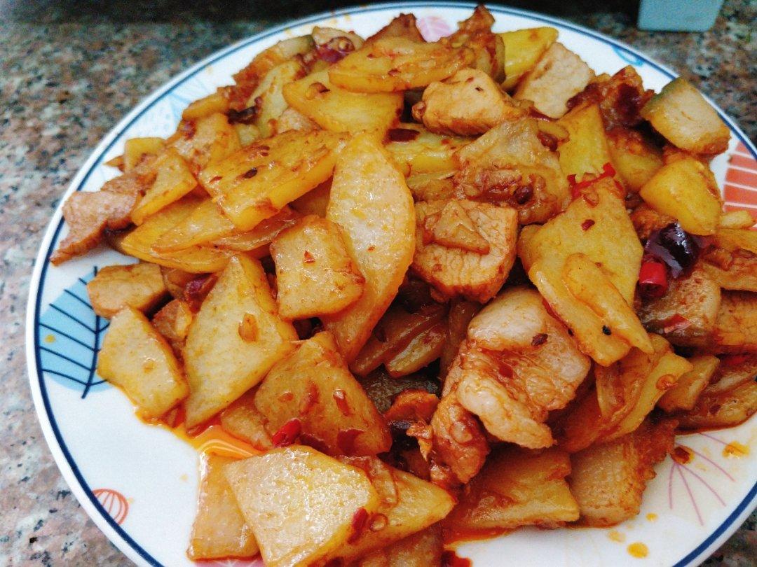 土豆回锅肉