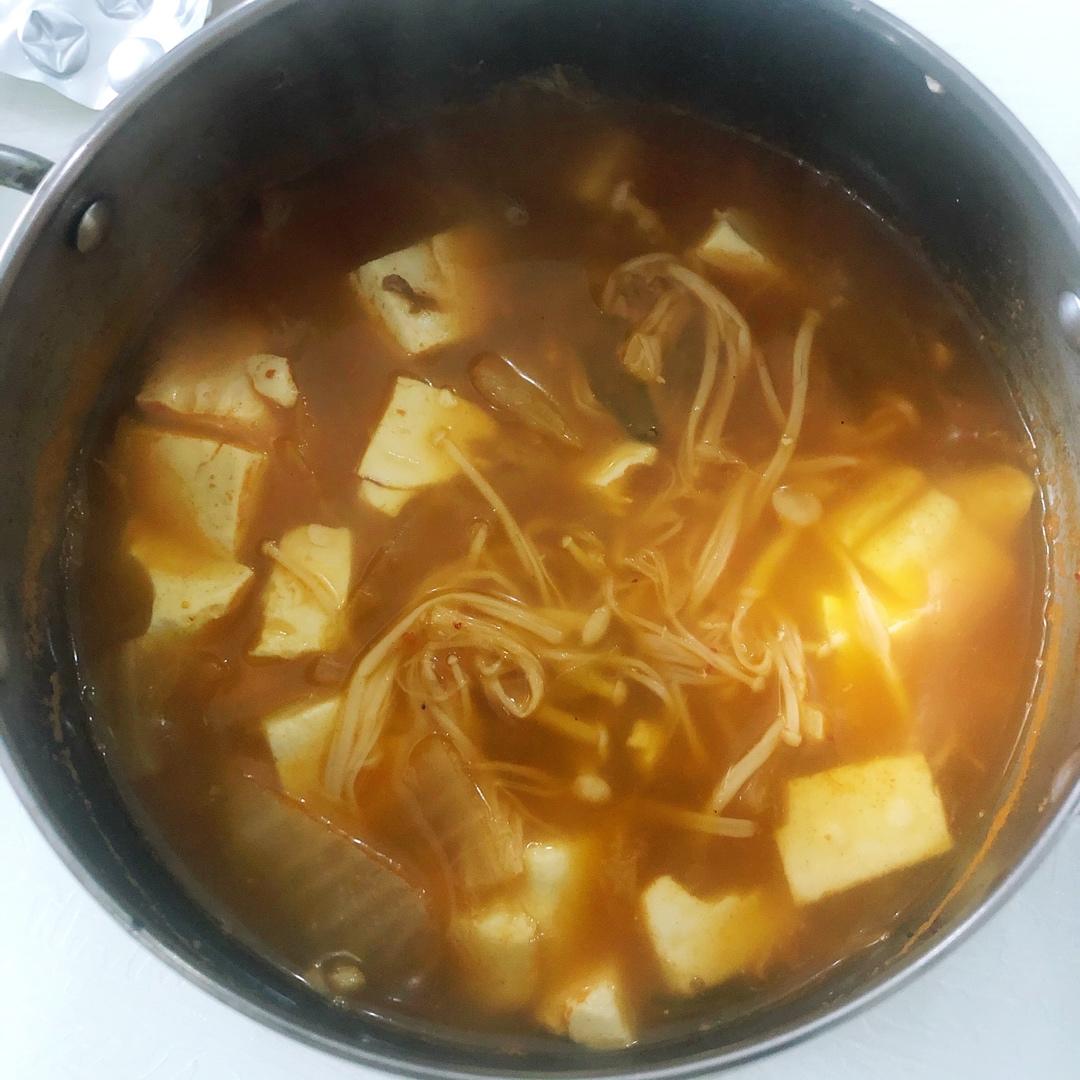 超简单好味的泡菜汤