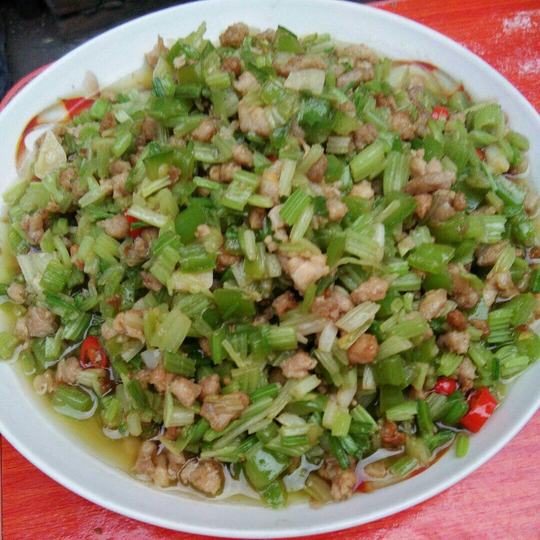 任性是放纵青春的骄傲cy做的芹菜肉末(有超级下饭的秘诀!