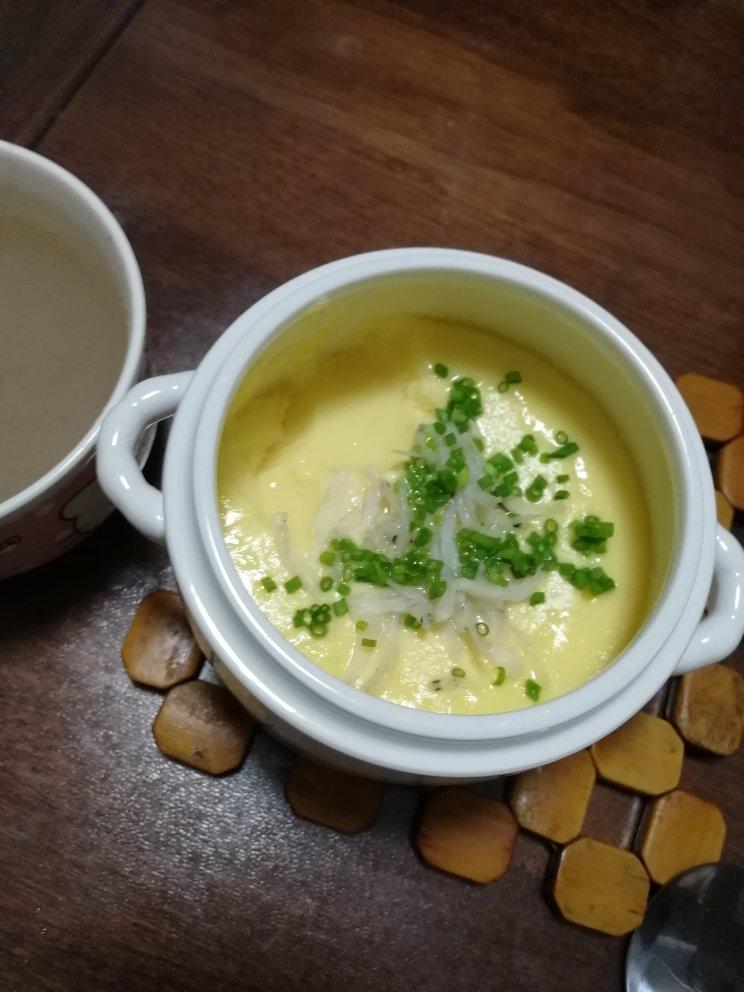 银鱼鸡蛋羹