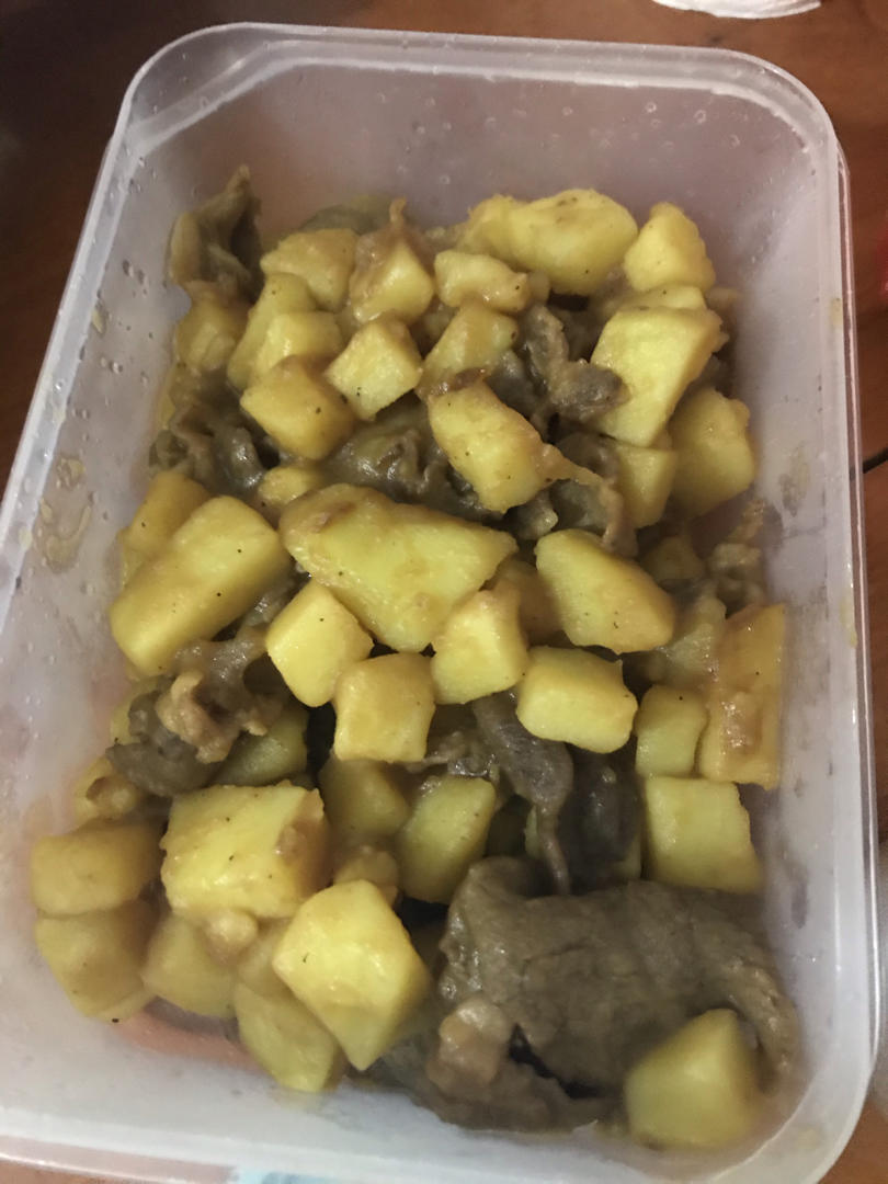 好吃到舔碗底的土豆肥牛拌饭