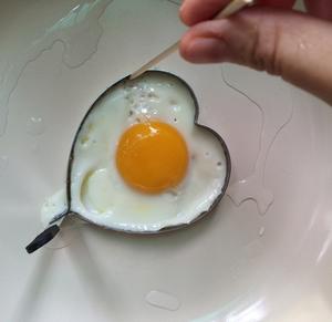 完美造型煎蛋技巧的做法 步骤5