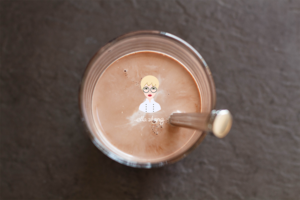 【棉花糖热可可】一分钟做出圣诞季暖心热饮的做法 步骤3
