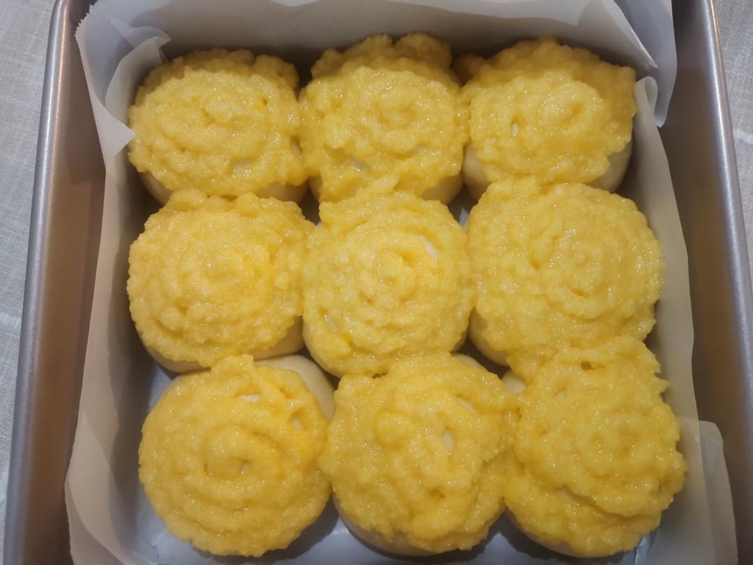 一次发酵同样松软的椰蓉小面包