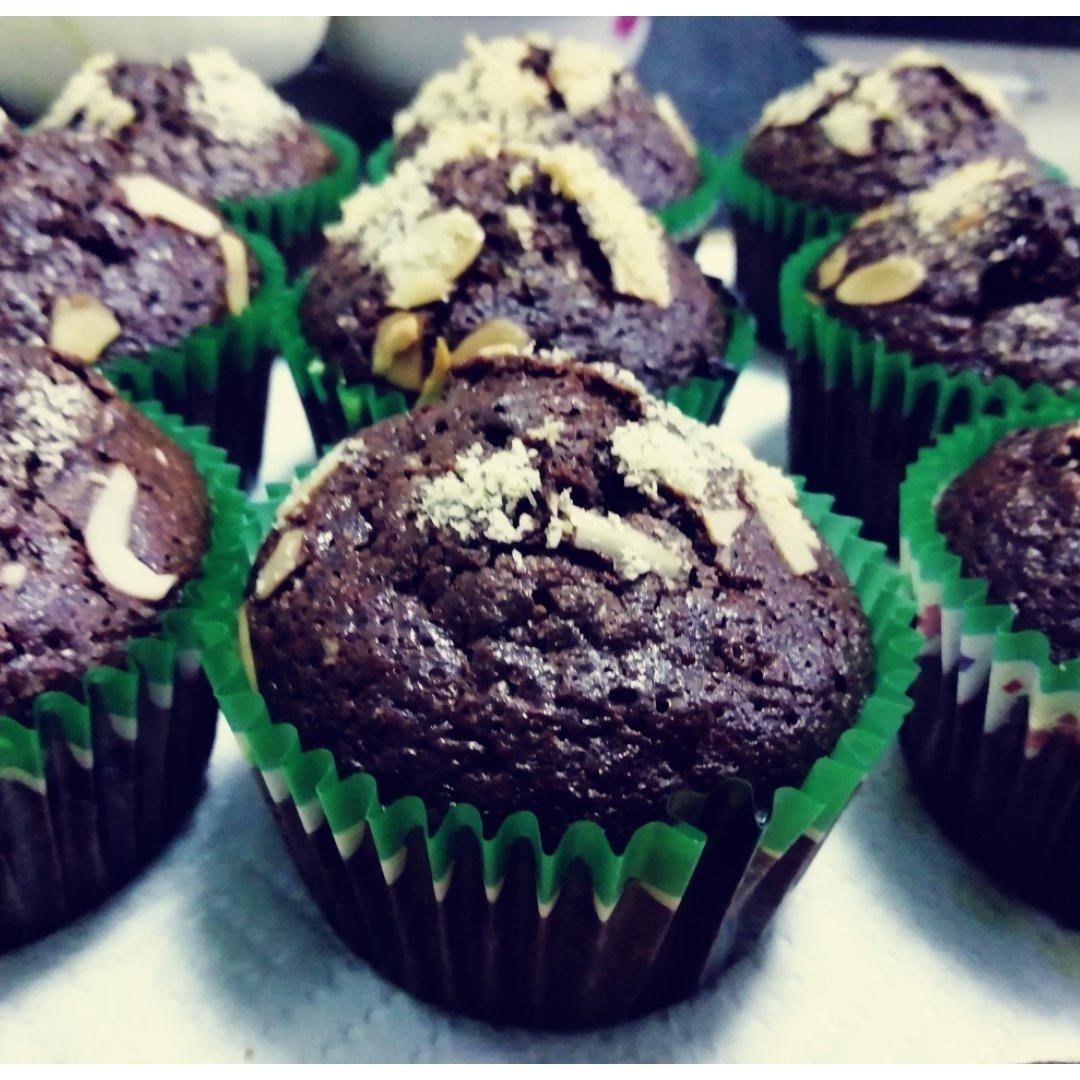 超简单的星巴克巧克力麦芬~~更新啦~无需打发