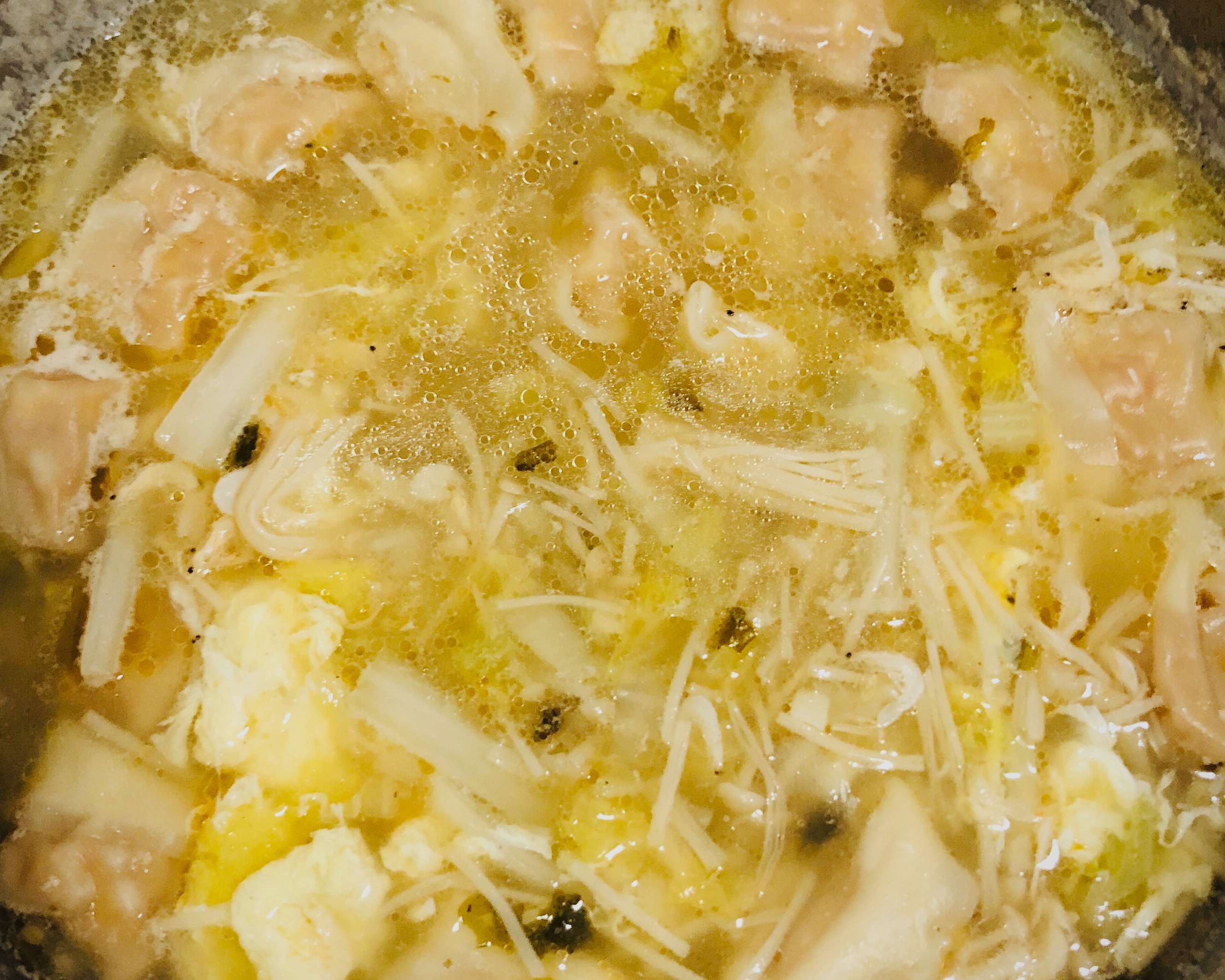 金针菇白菜汤/馄饨简单版❤️的做法