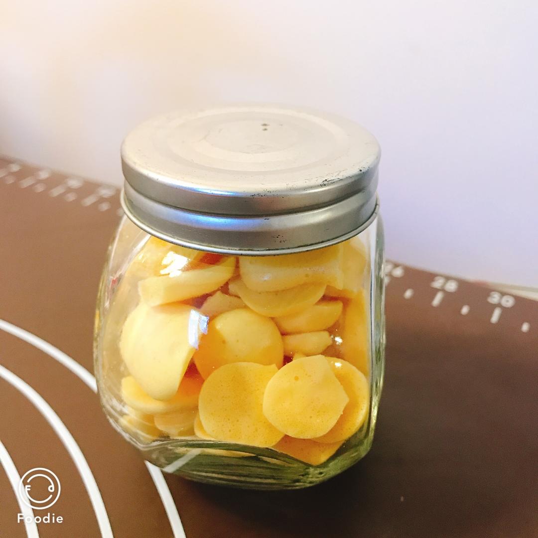 入口即化的无添加蛋黄溶豆