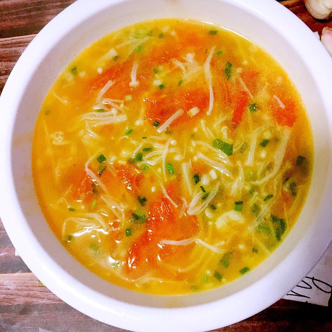 涵宝麻麻直邮做的西红柿金针菇汤