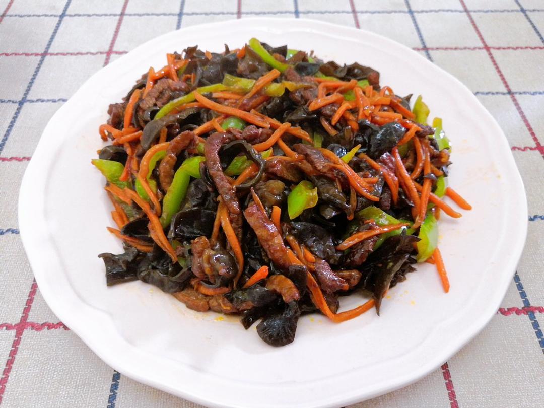 超好吃的鱼香肉丝（做法相当简单，一看就会）