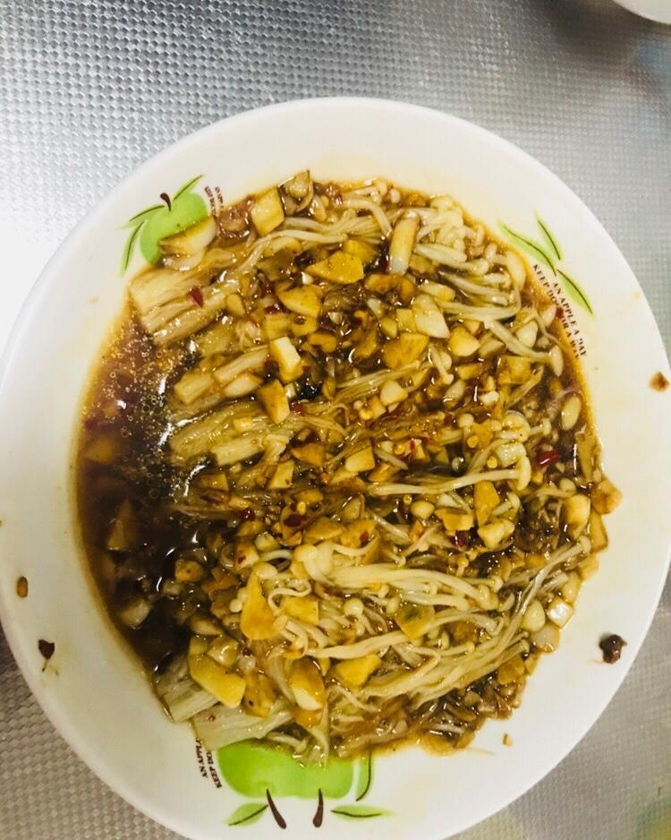 蒜蓉蒸金针菇