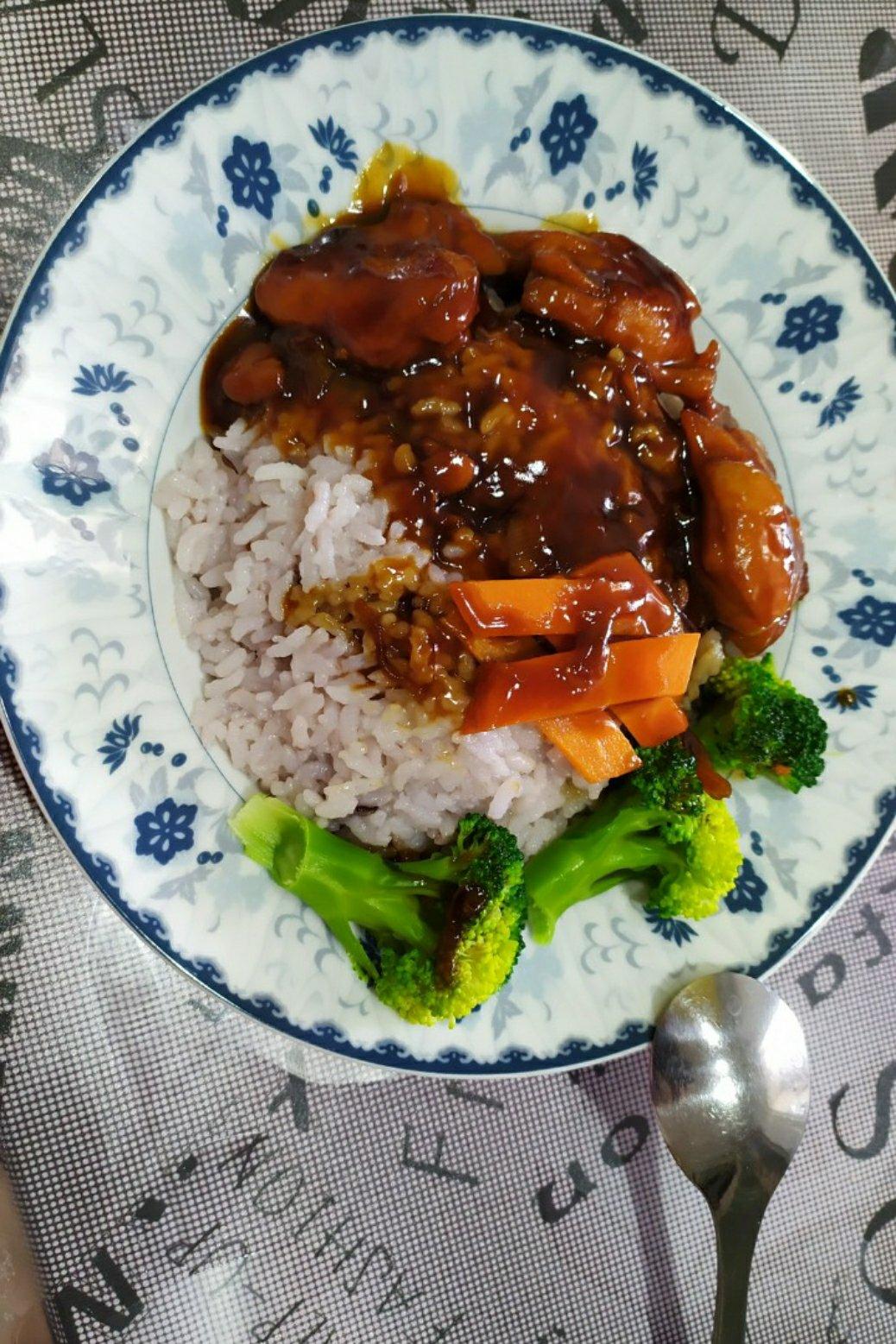 照烧鸡腿饭