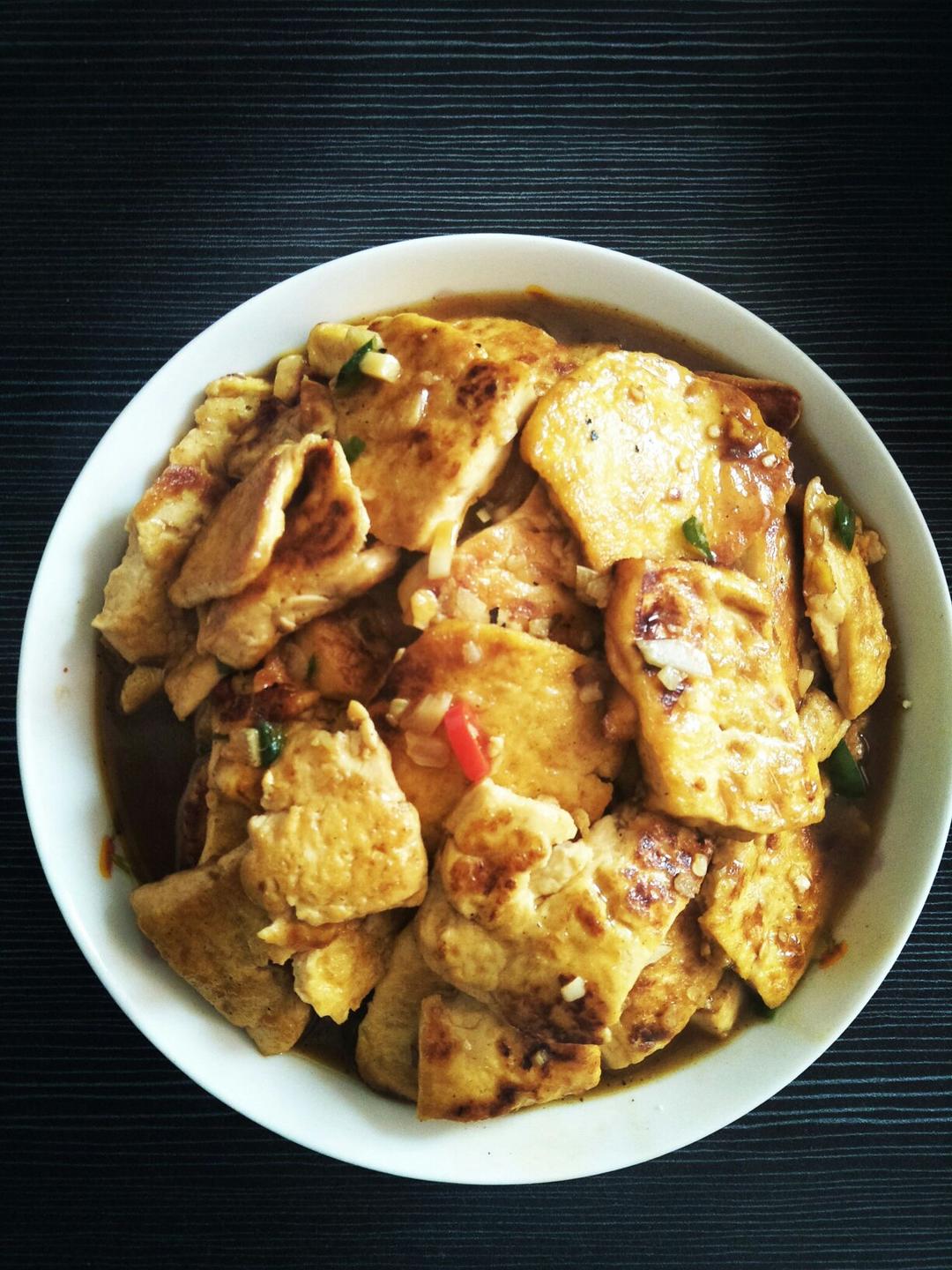 厨师长教你：“懒人烧豆腐”的家常做法，很简单懒人的做法，收藏