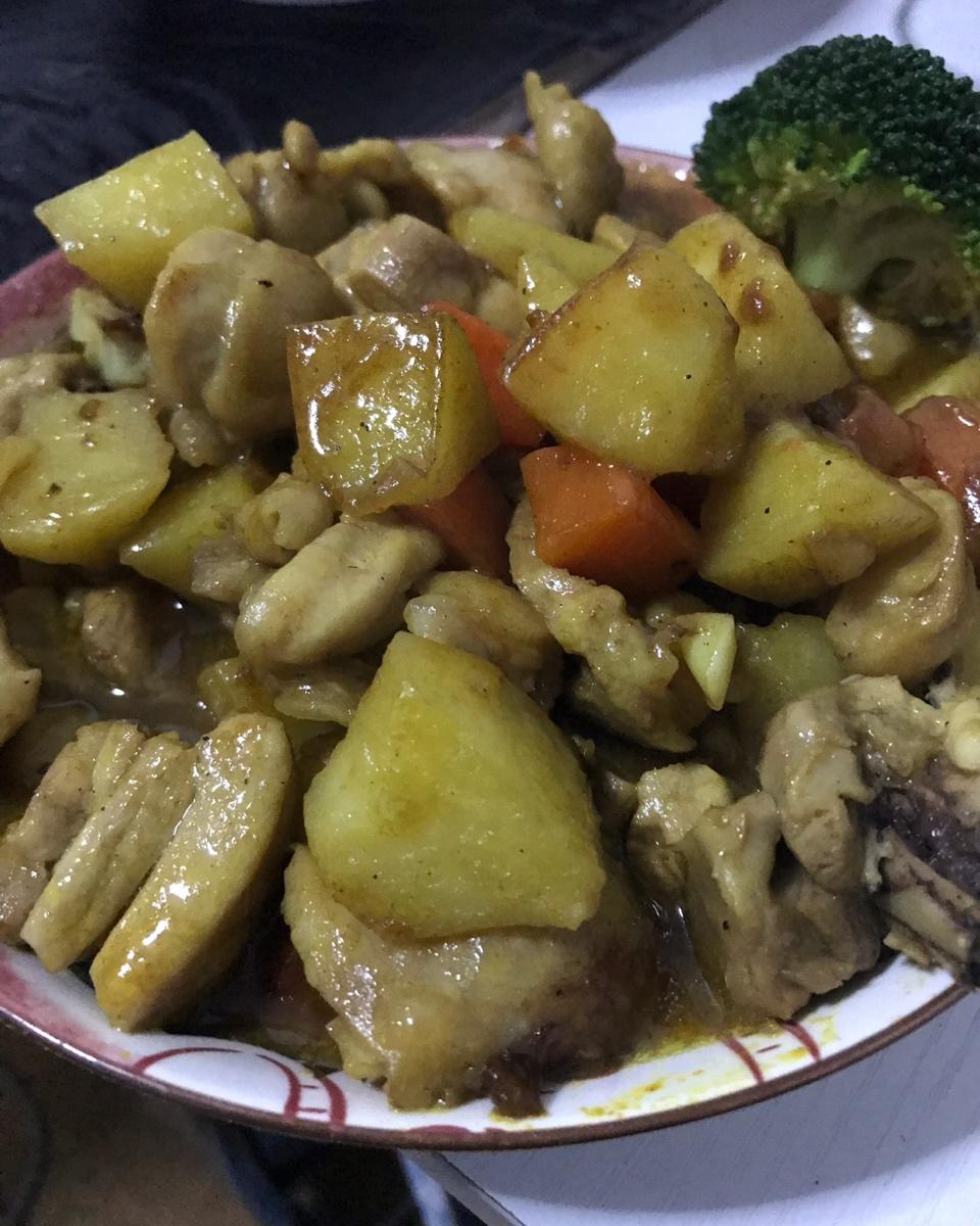 咖喱土豆鸡块