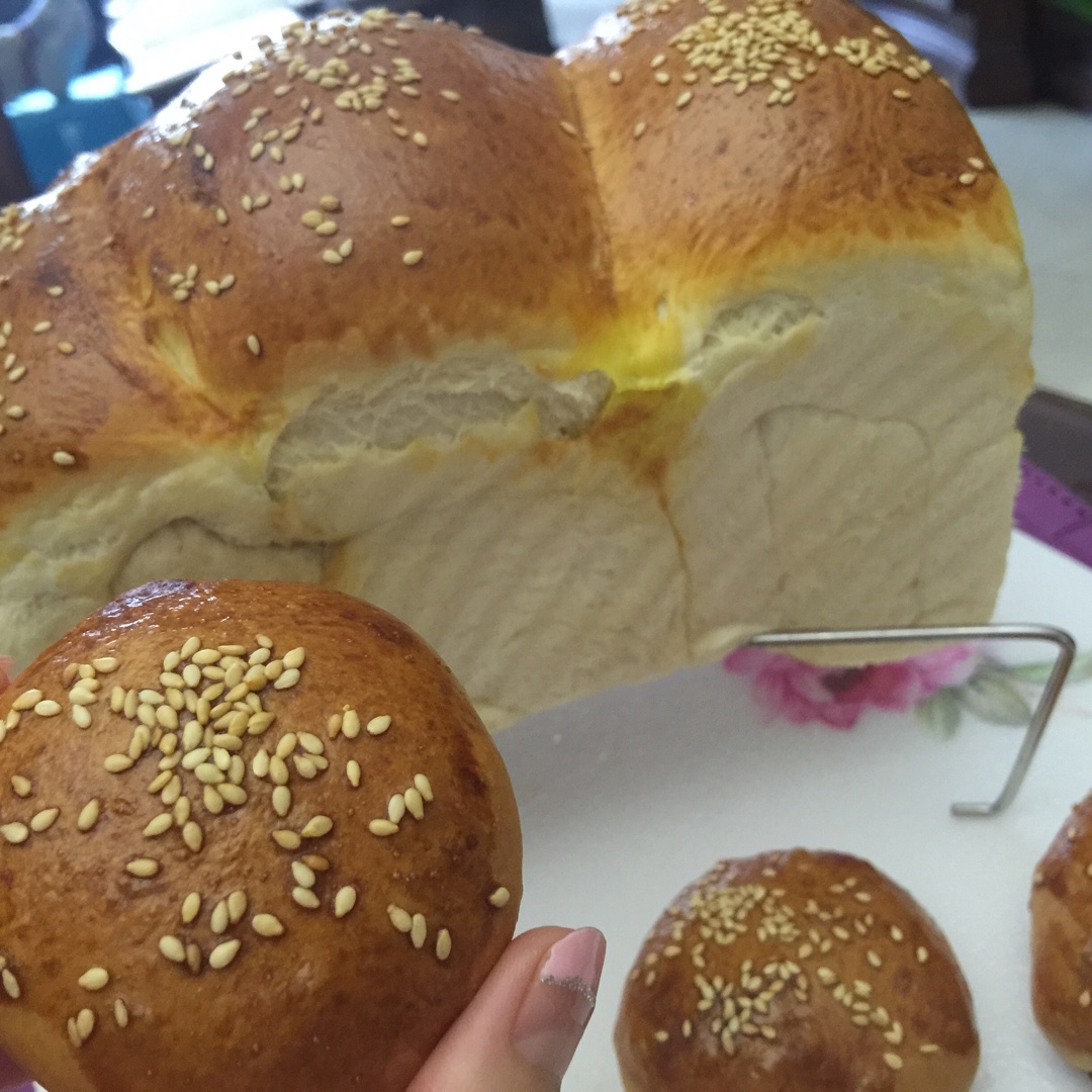 基础面包制作 Basic Bread (Loaf&Roll)