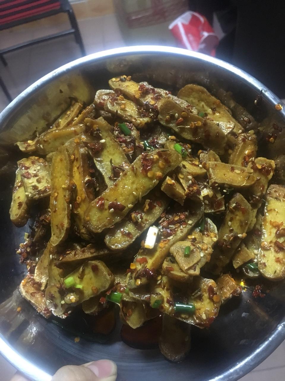 零嘴麻辣香干