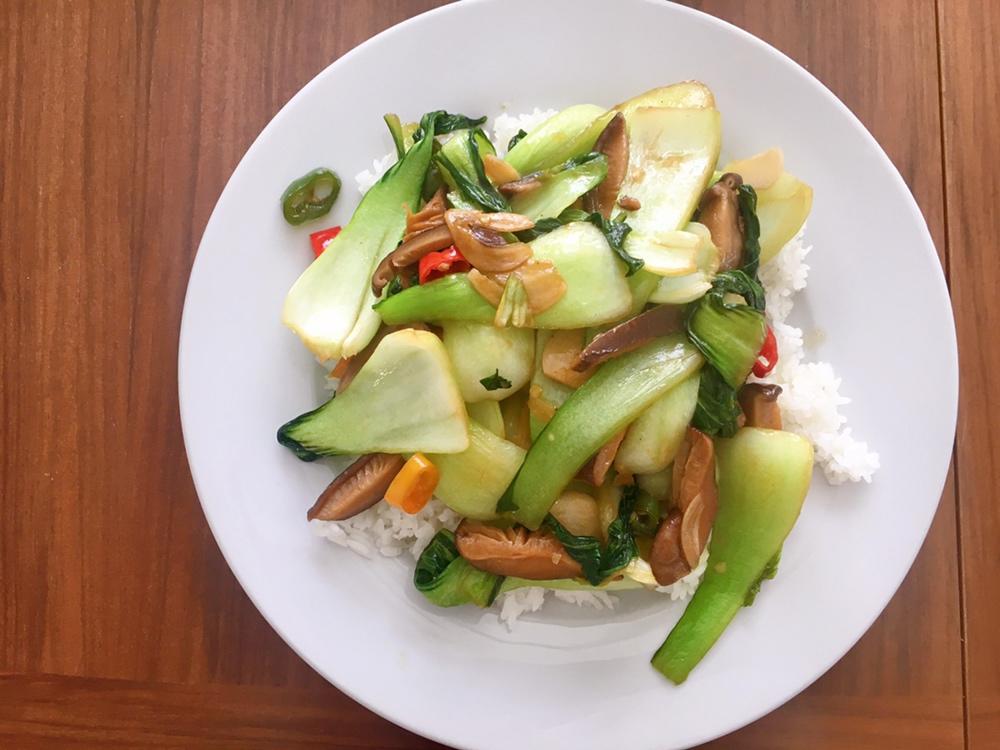 难度★ 耗油香菇青菜（附香菇挑选清洗技巧和绿叶菜焯水技巧）