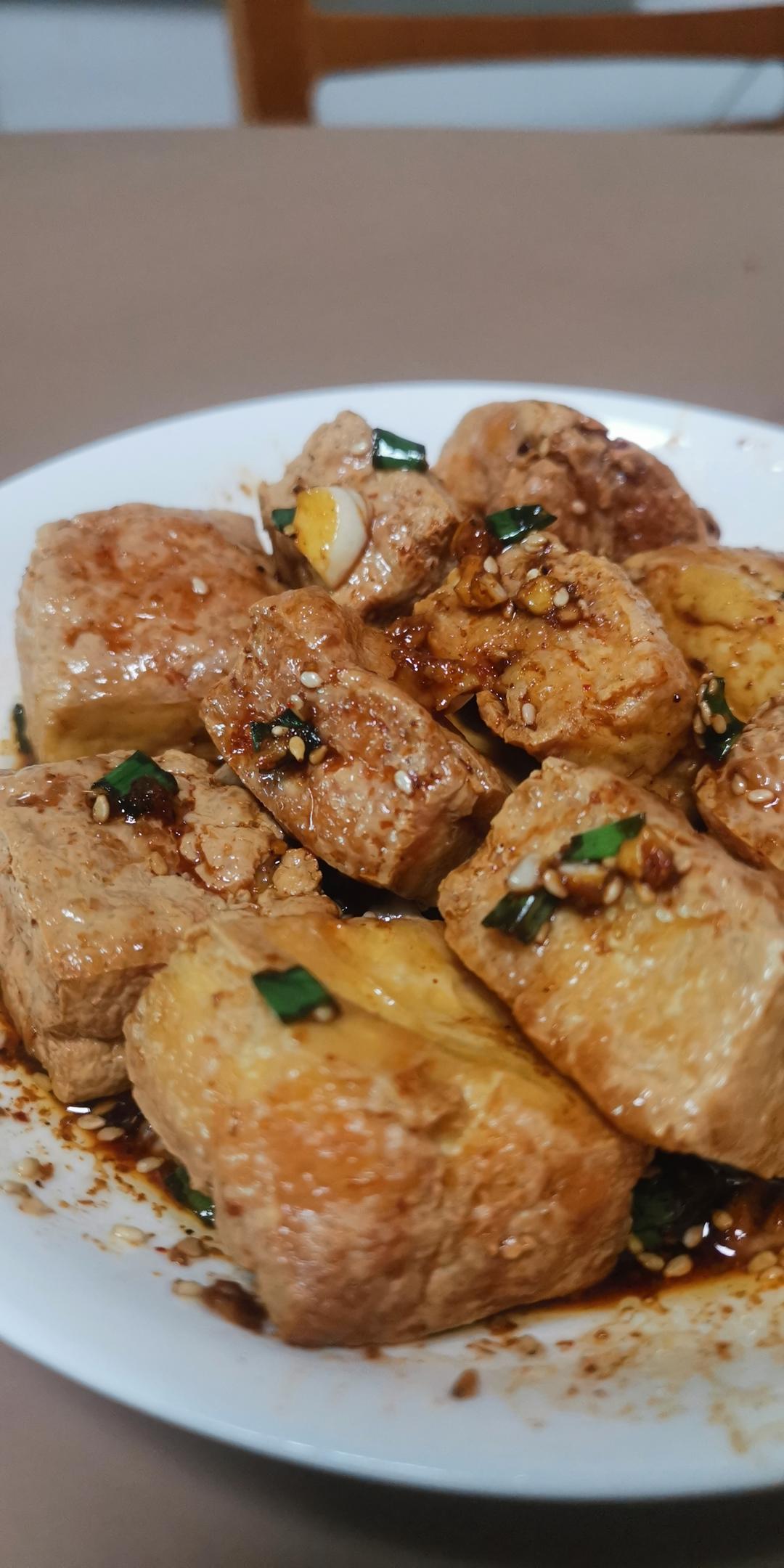 直逼夜市臭豆腐～空气炸锅烤豆腐（附灵魂蘸酱）