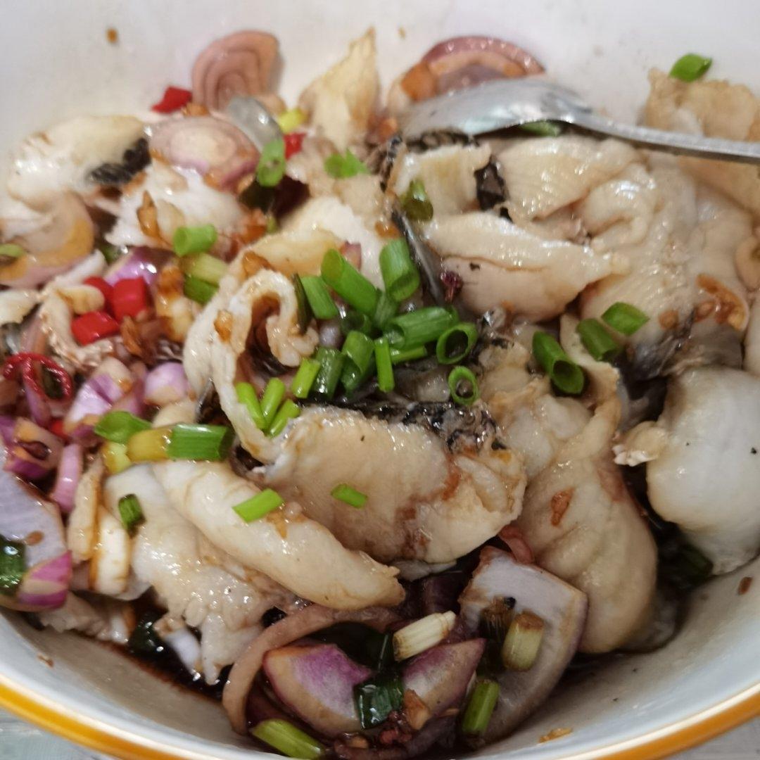 10分钟就好的葱香黑鱼片