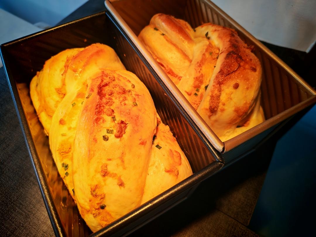 香葱肉松手撕吐司