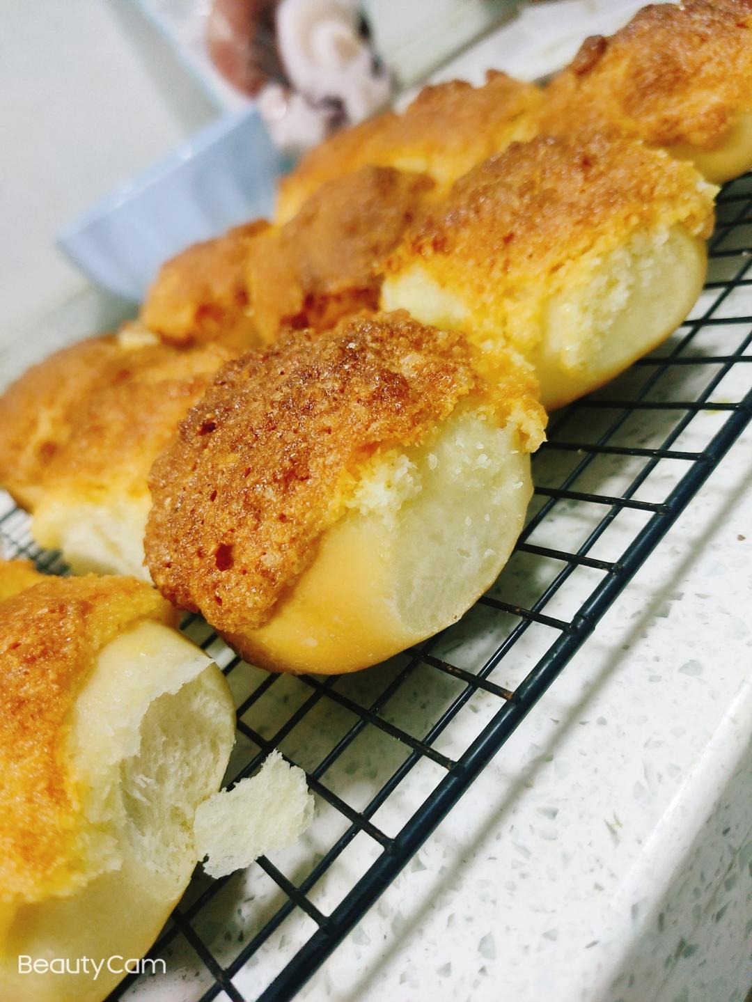 一次发酵同样松软的椰蓉小面包