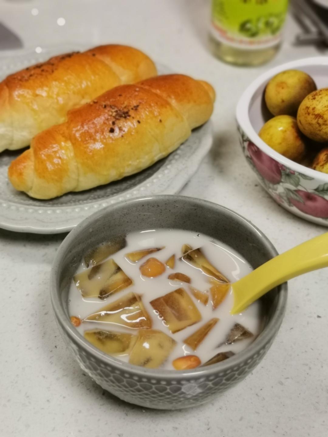 能拉丝的 - 花椒盐面包