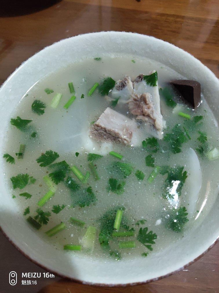 羊排炖萝卜