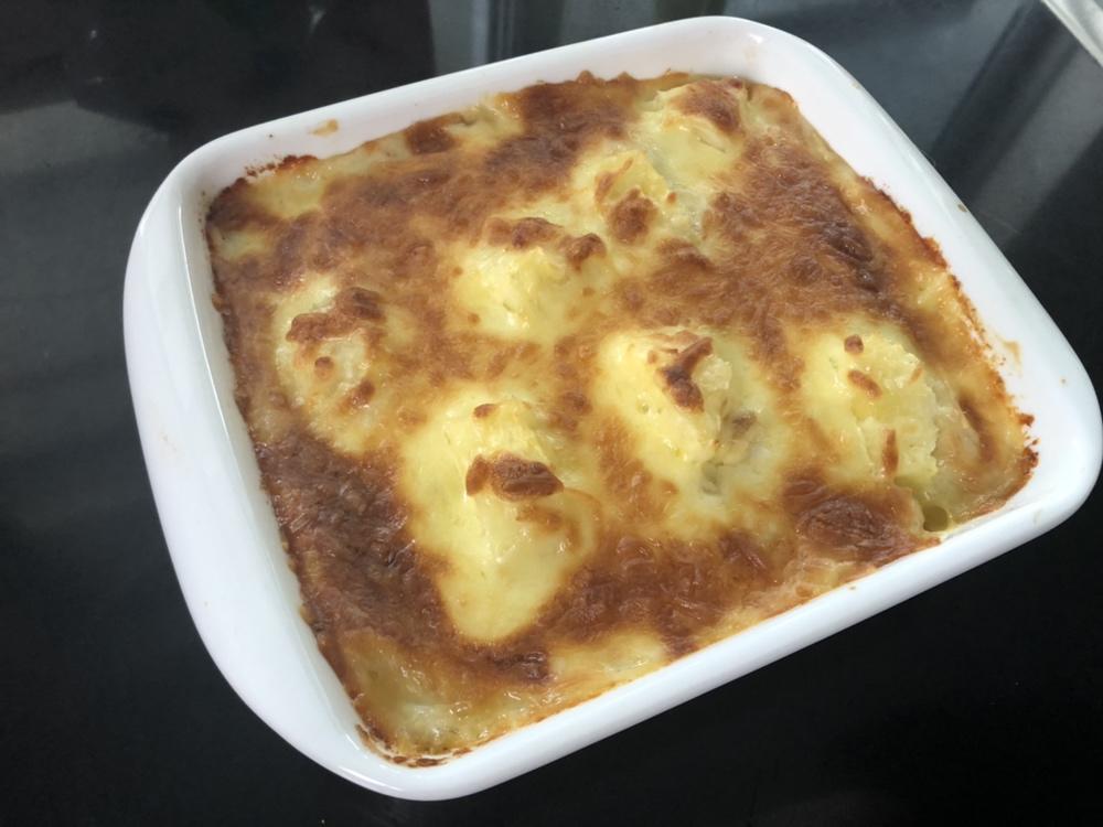 海鲜焗饭 Seafood Fried Rice with Cheesy Topping