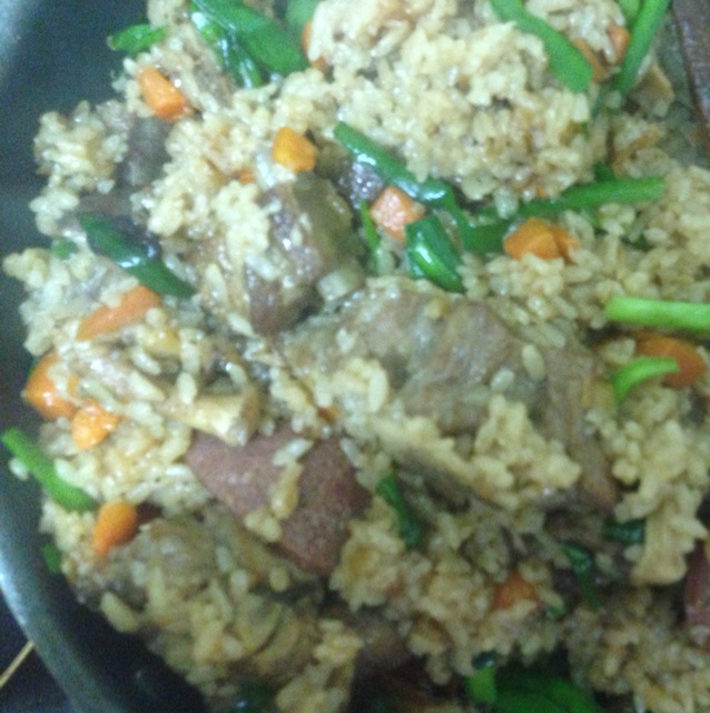 喷香排骨焖饭（爆好吃）